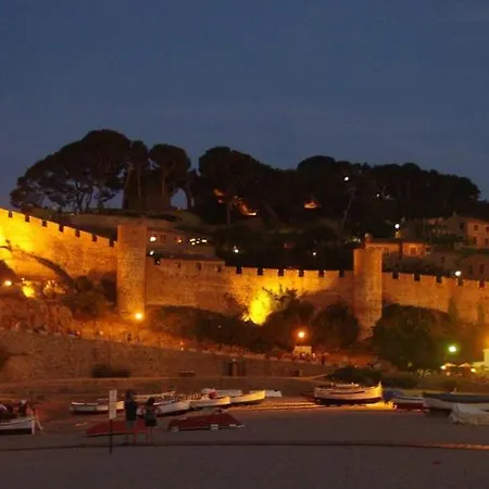 Apartament Lets Holidays New Close To The *