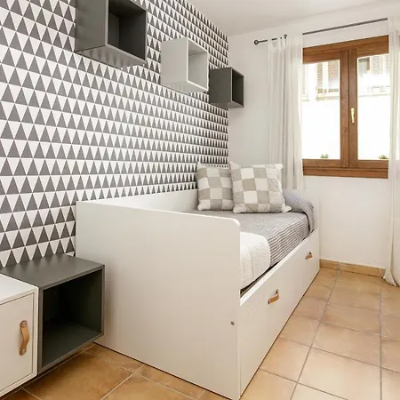 Lets Holidays New Close To The Apartament Tossa de Mar