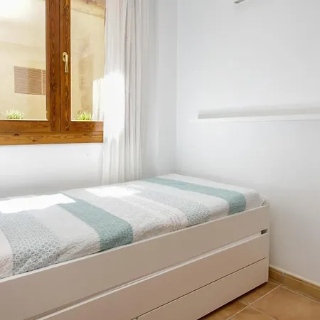 Apartment Lets Holidays New Close To The