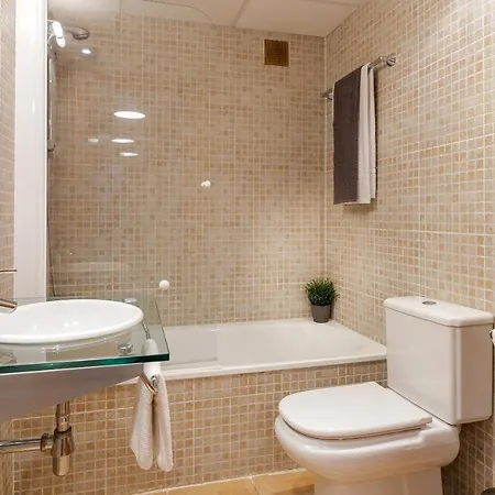 Apartment Lets Holidays New Close To The