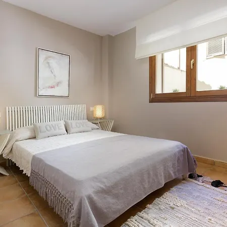 Lets Holidays New Close To The Apartment *